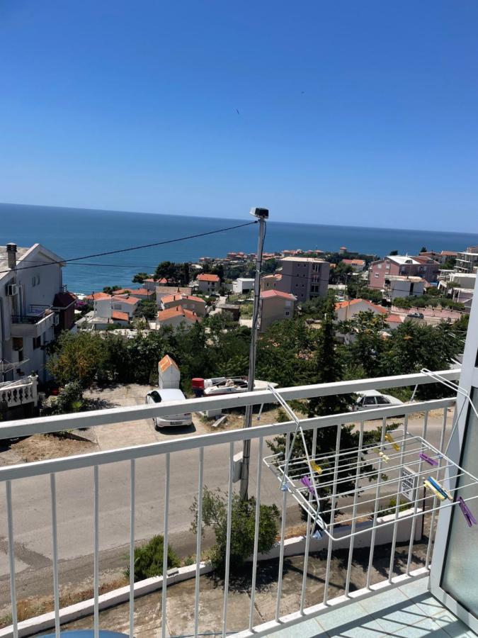 Em Apartments Ulcinj Bagian luar foto