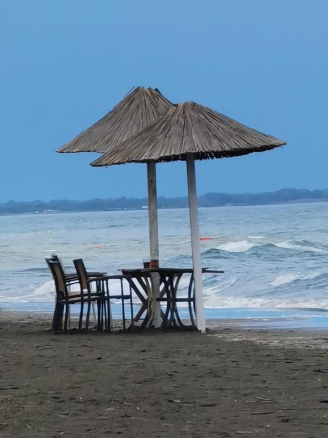 Em Apartments Ulcinj Bagian luar foto