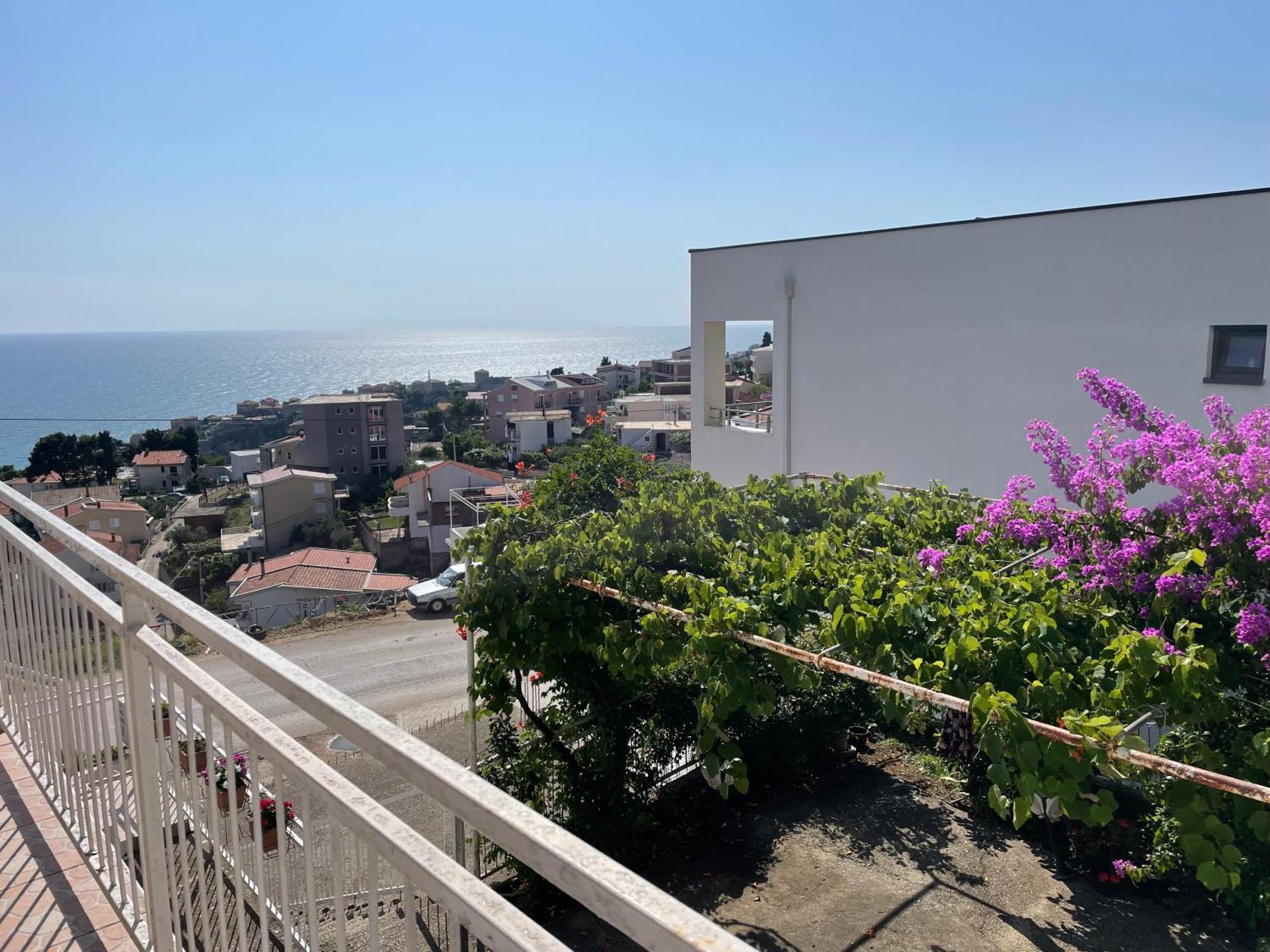 Em Apartments Ulcinj Bagian luar foto